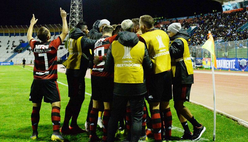 Elenco comemora o gol de Gabriel Barbosa, que deu a vitória ao Flamengo (Foto: Alexandre Vidal / Flamengo)