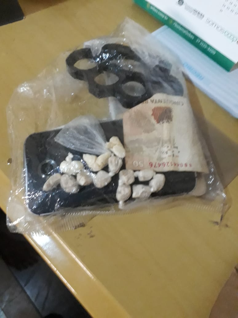 Parte do material apreendido pela polícia (Foto: Divulgação / PCES)