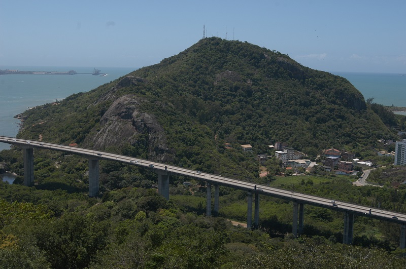 Morro do Moreno: Ministério Público quer demolição de imóveis irregulares (Foto: Antonio Moreira/AT)