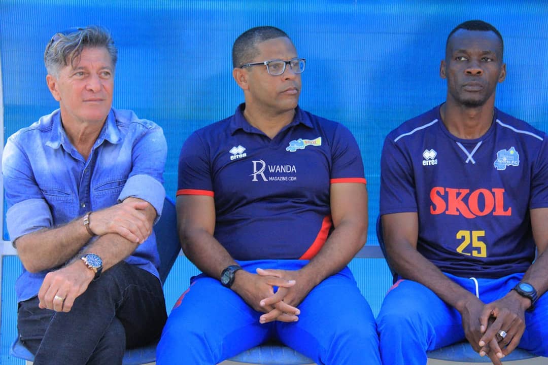 Robertinho, à esquerda, e Wagner Nascimento, no centro, comandam o Rayon Sports (Foto: Instagram do Rayon Sports)