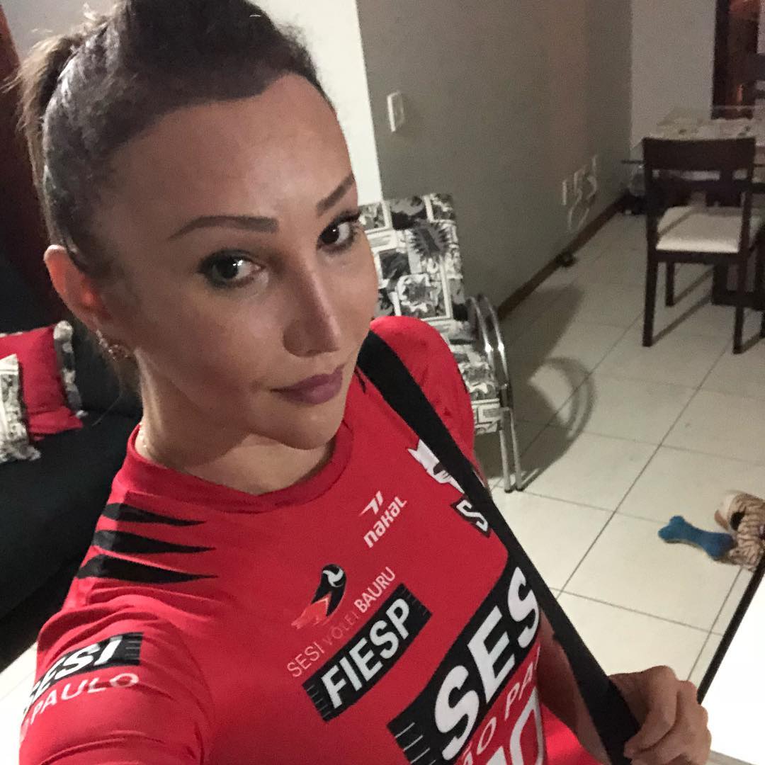Tifanny Abreu foi a primeira jogadora transexual na Superliga feminina de vôlei. (Foto: Reprodução/instagram)