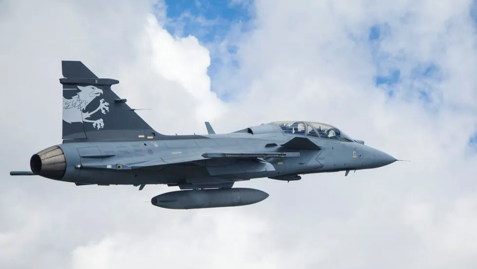 Imagem ilustrativa da imagem Caça Gripen da Força Aérea faz seu primeiro voo no Brasil