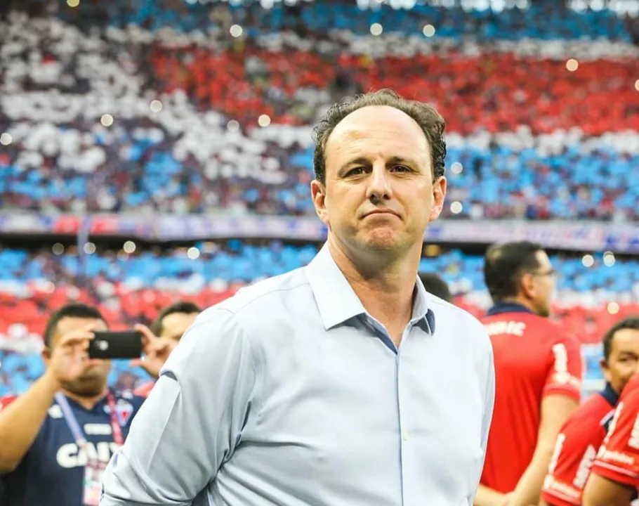 Imagem ilustrativa da imagem Rogério Ceni se apresenta no Flamengo na tarde desta terça