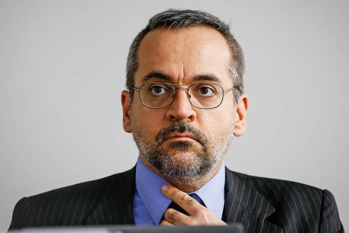 O novo ministro da Educação é economista e próximo ao chefe da Casa Civil, Onyx Lorenzoni (Foto: )
