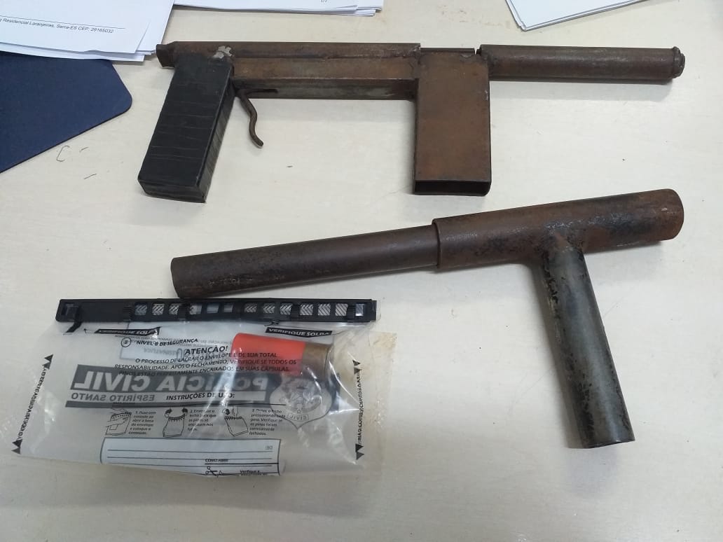 Armas são de fabricação caseira (Foto: Antonio Moreira/ AT/ 11/04/19)