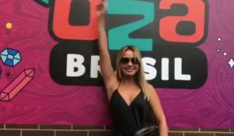 Eliana curtiu o festival Lollapalooza com marido e amigas (Foto: Reprodução/ Instagram @eliana)