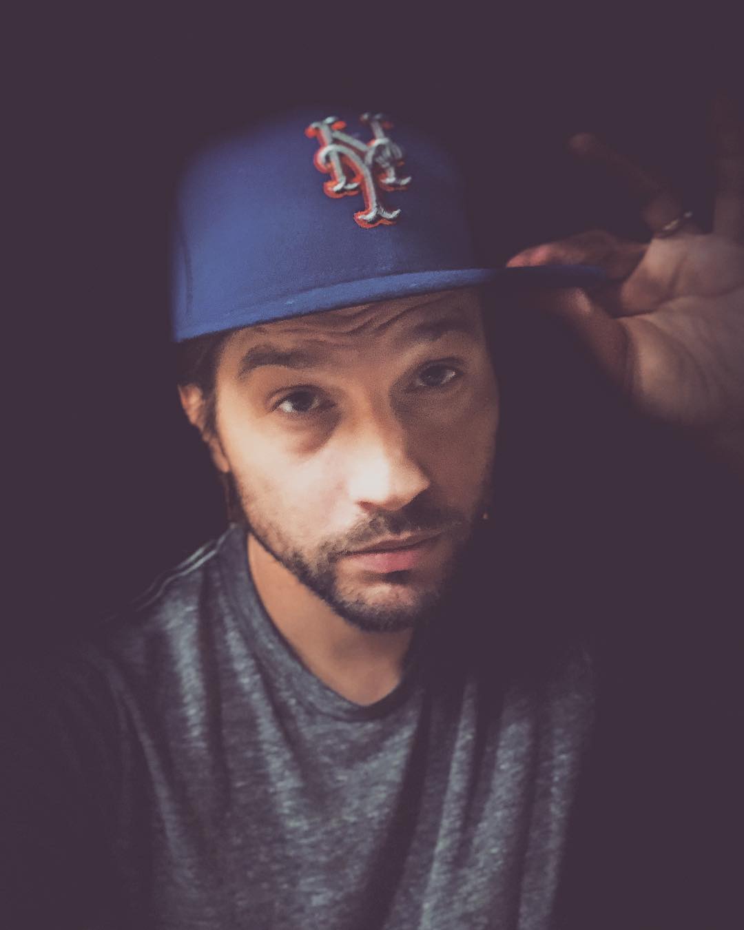 Logan Marshall-Green (Foto: Reprodução/ Instagram @elemgy)