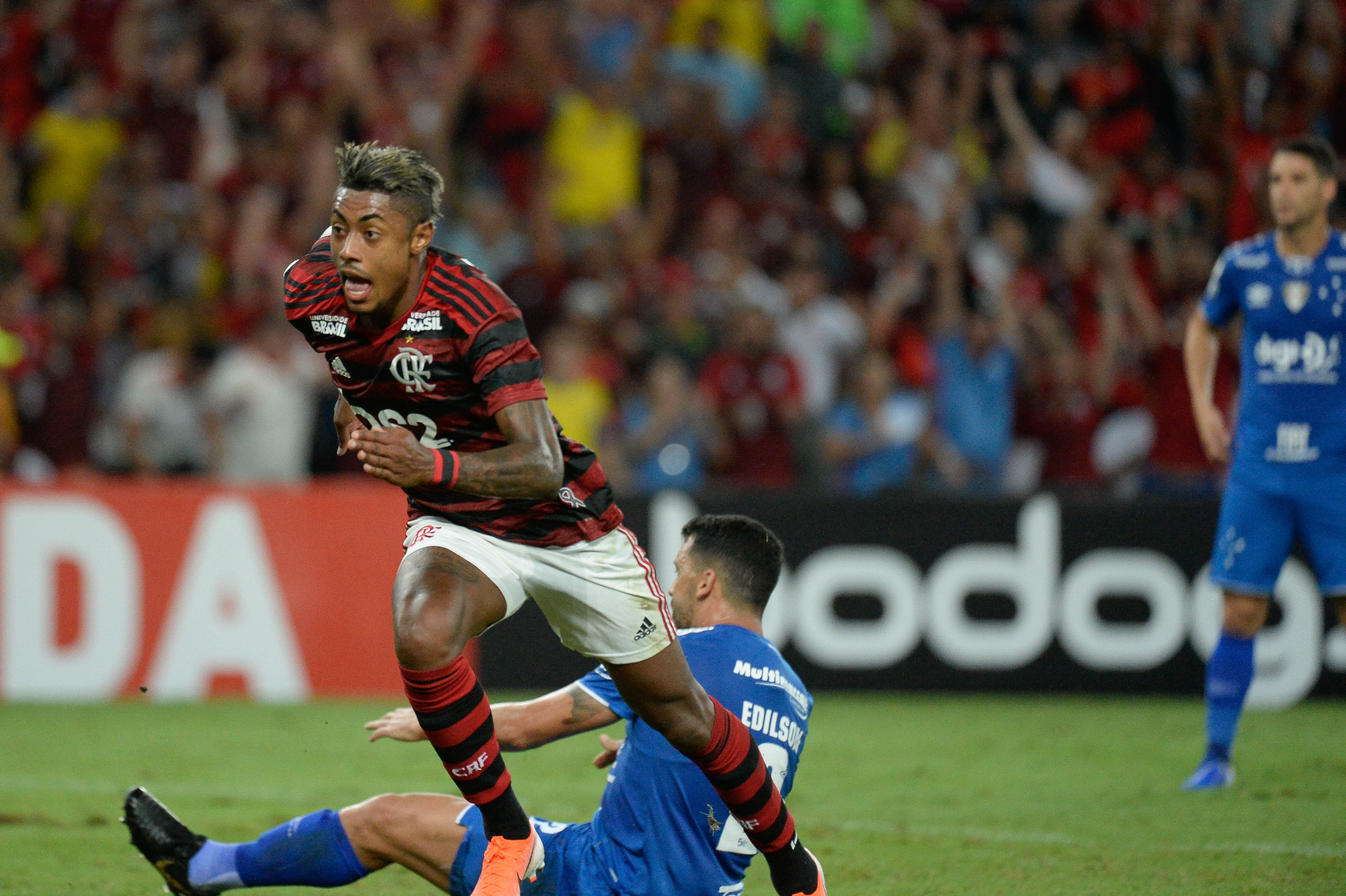 O atacante Bruno Henrique marcou dois gols (Foto: Fla Imagem/Divulgação)