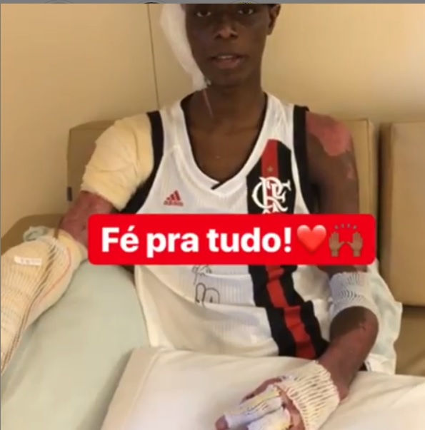 Jhonata usa as rede sociais para tranquilizar seguidores (Foto: Reprodução/ Instagram)