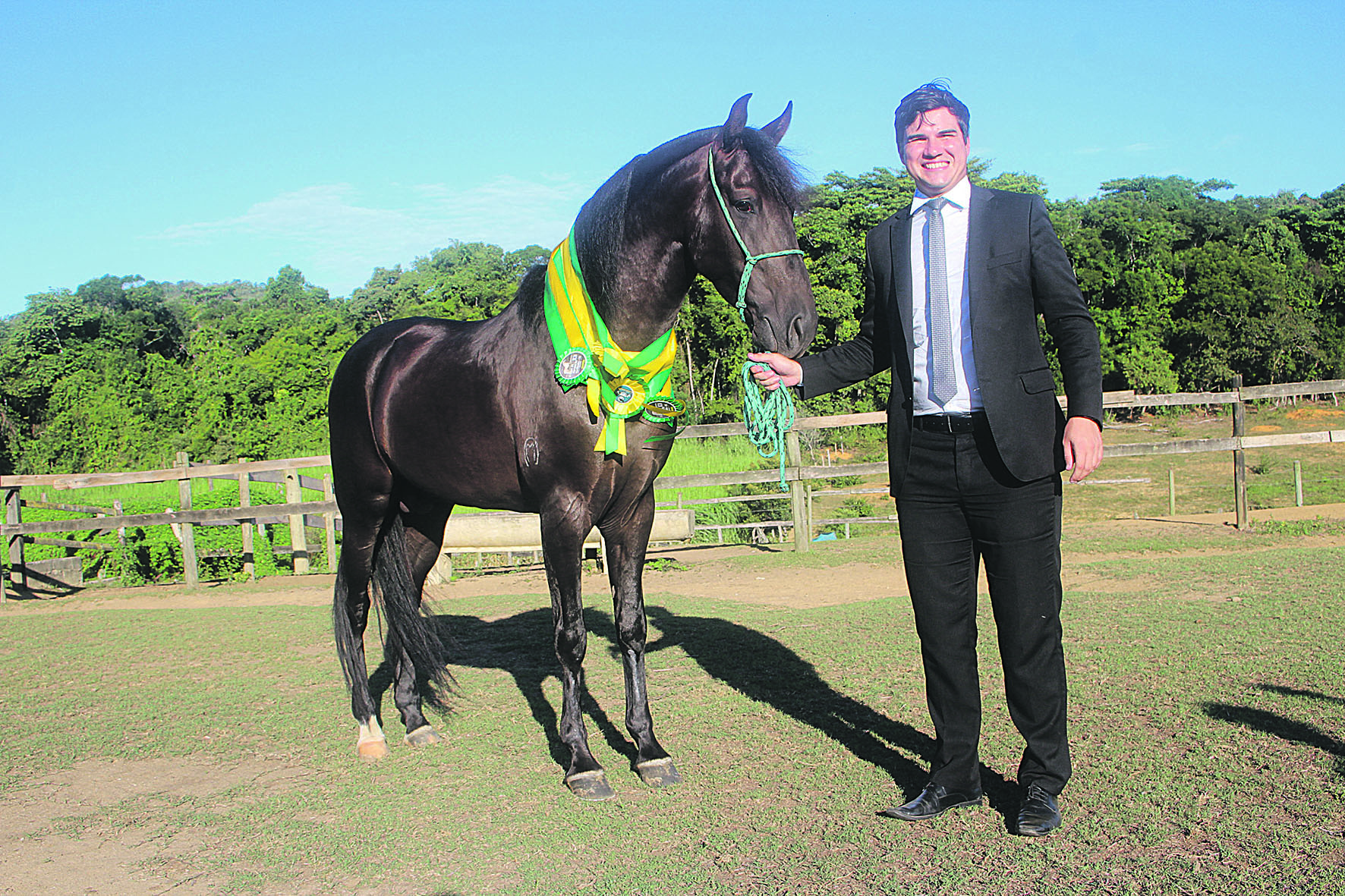 Cavalo Apolo e André Figueiredo: “Ele chegou a esse valor (R$ 1 milhão), após vencer competições importantes” (Foto: Roberta Bourguignon/AT)