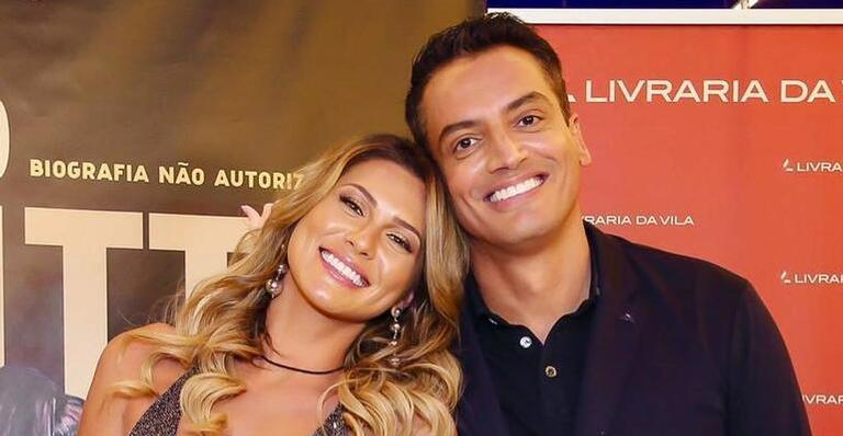 Lívia Miranda e Leo Dias bateram boca na tarde de quinta-feira (30) no "Fofocalizando". (Foto: Reprodução/Instagram)