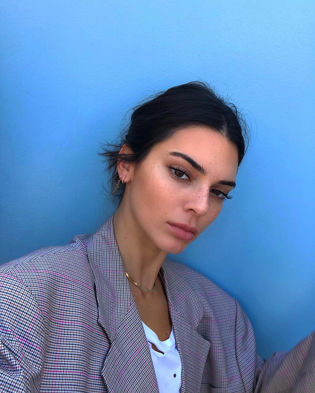 Modelo diz que chegou a se sentir como se "não se encaixasse" na família (Foto: Reprodução/ Instagram @kendalljenner)