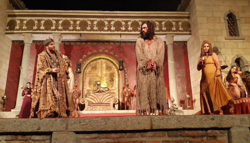 Juliano Cazarré interpreta Jesus Cristo (Fotos e vídeos: Nelmir Schneider)