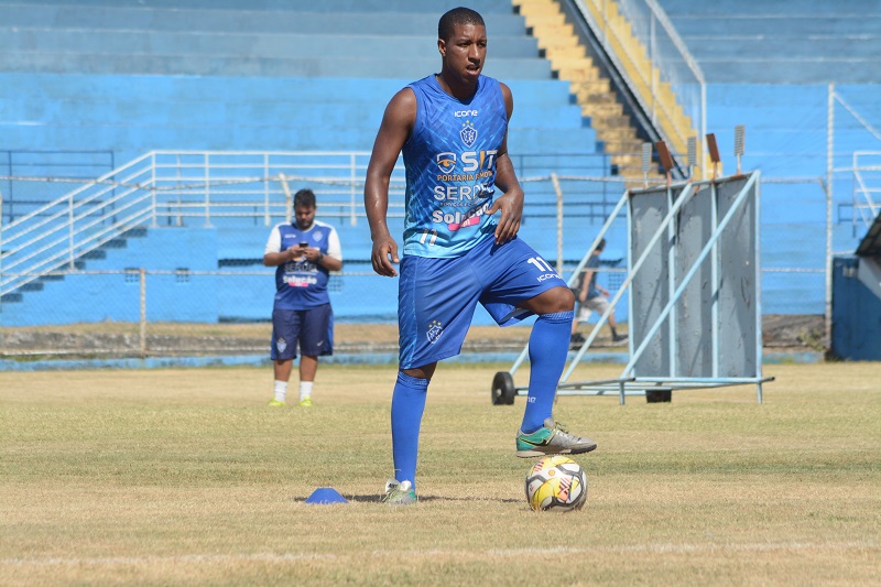 Rodrigo César quer Vitória atuando com inteligência para conquistar vaga na decisão (Foto: Foto: Henrique Montovanelli — 01/02/2019)