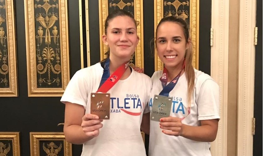 Thaís Muglia e Tamillis Pimenta subiram ao pódio no Open Internacional de Las Vegas, nos Estados Unidos (Foto: Divulgação/Sesport)