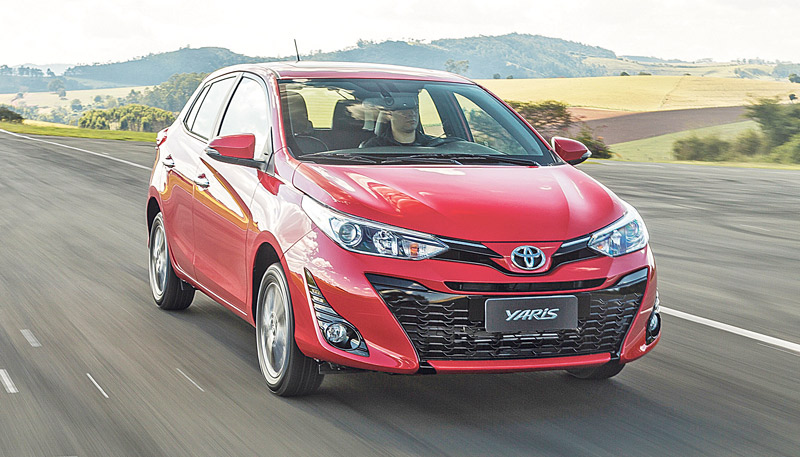 9. Toyota Yaris - Seja na versão hatch ou sedã, o Yaris também conquistou quatro estrelas para proteção de adultos e ocupantes infantis. Ele traz dois airbags e se destacou por apresentar, principalmente, um bom desempenho na defesa de passageiros infantis. (Foto: Assessoria Toyota)