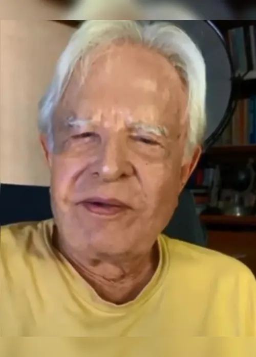 Imagem ilustrativa da imagem "Foi um engano te adotar", diz Cid Moreira ao filho em mensagem