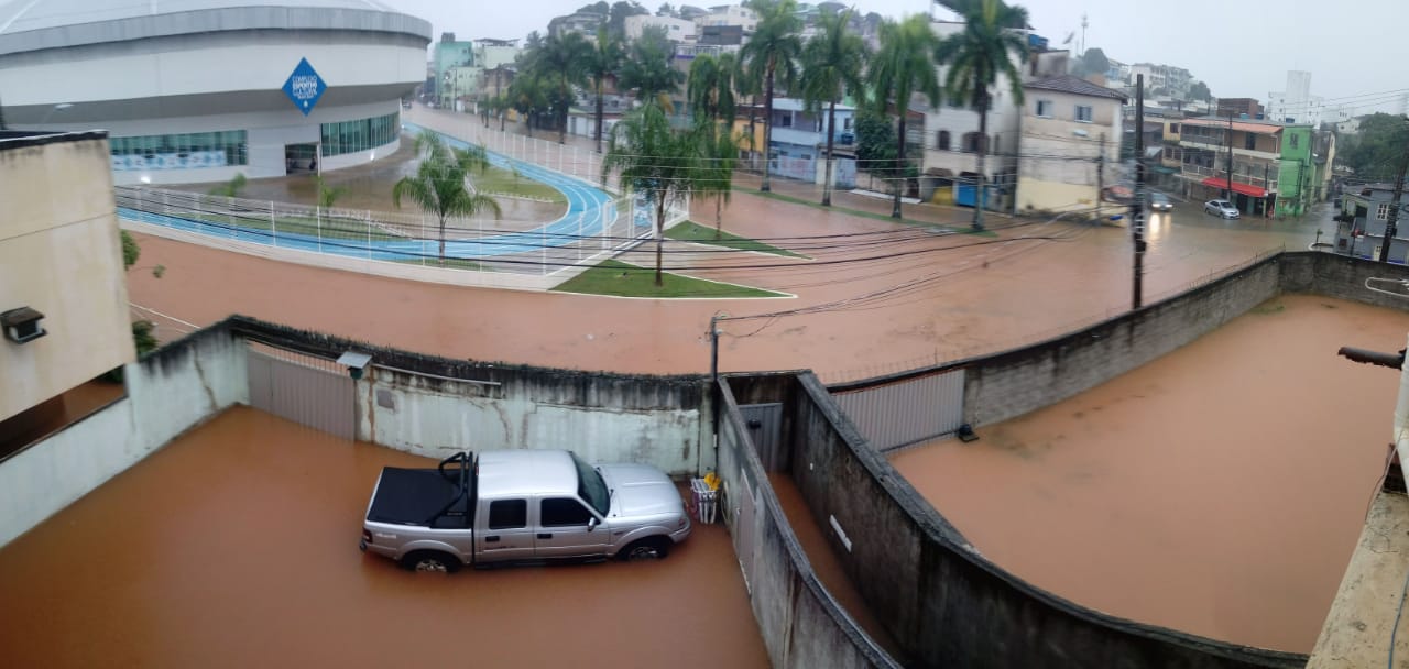 Água invadiu vários pontos (Foto: Divulgação)