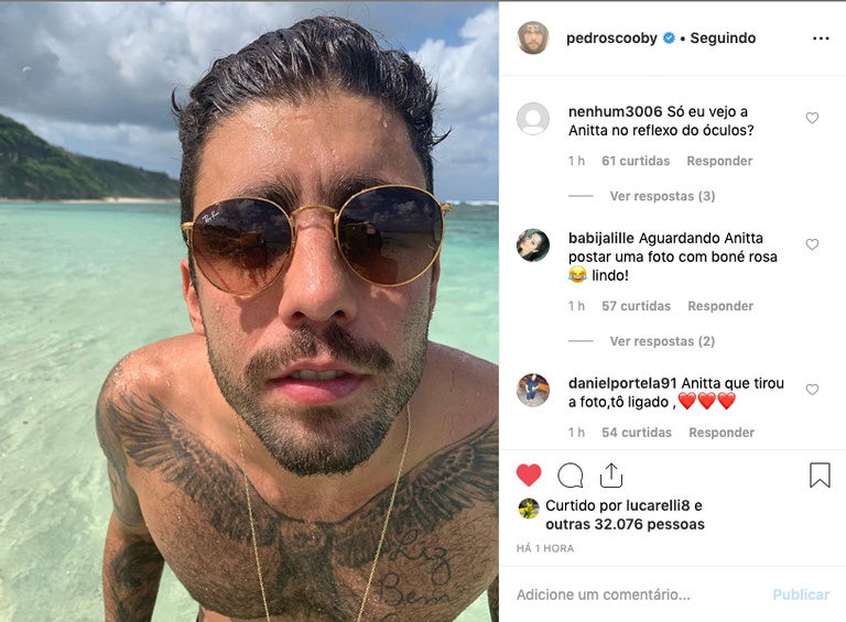 Pedro Scooby postou uma foto e fãs dizem que Anitta está no reflexo do óculos (Foto: Reprodução)