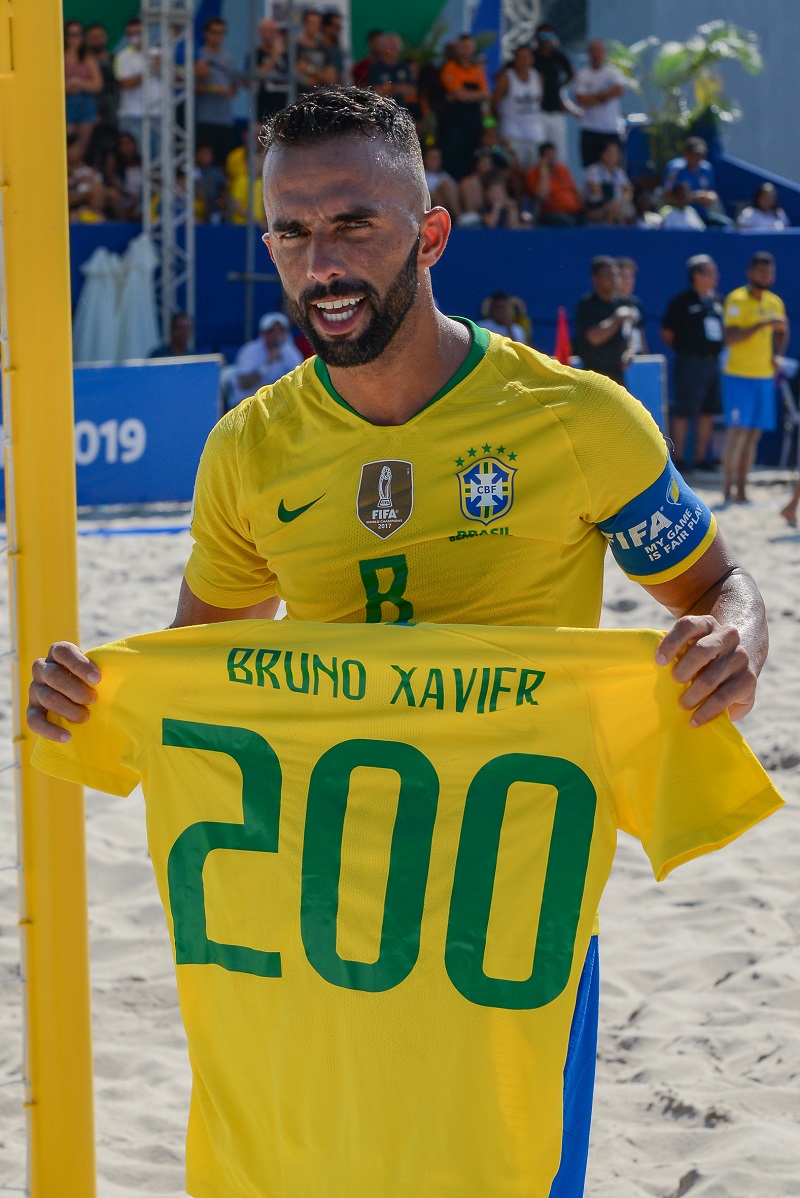 O capixaba Bruno Xavier chegou aos 200 gols pela seleção brasileira de areia (Foto: Rodrigo Galvão/CBSB)