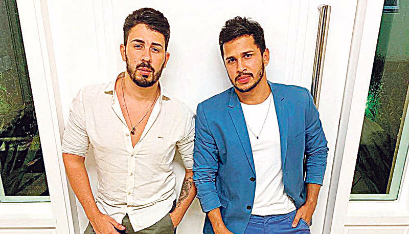 Carlinhos Maia e o noivo Lucas (Foto: Reprodução / Instagram)