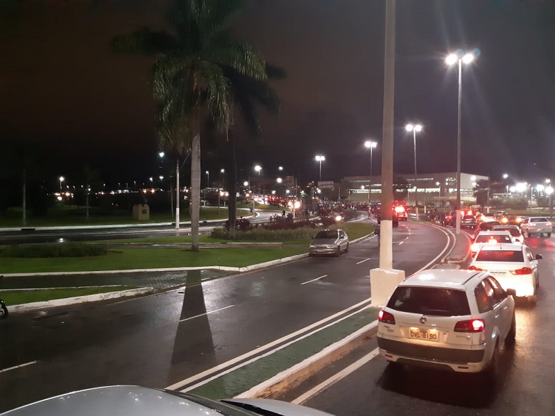 Ato provocou congestionamento na subida da Segunda Ponte. (Foto: Kayque Fabiano)