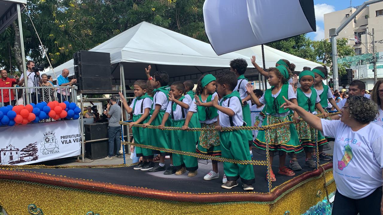 Alunos participam do desfile (Foto: Kadidja Fernandes/ AT/ 23/05/19)