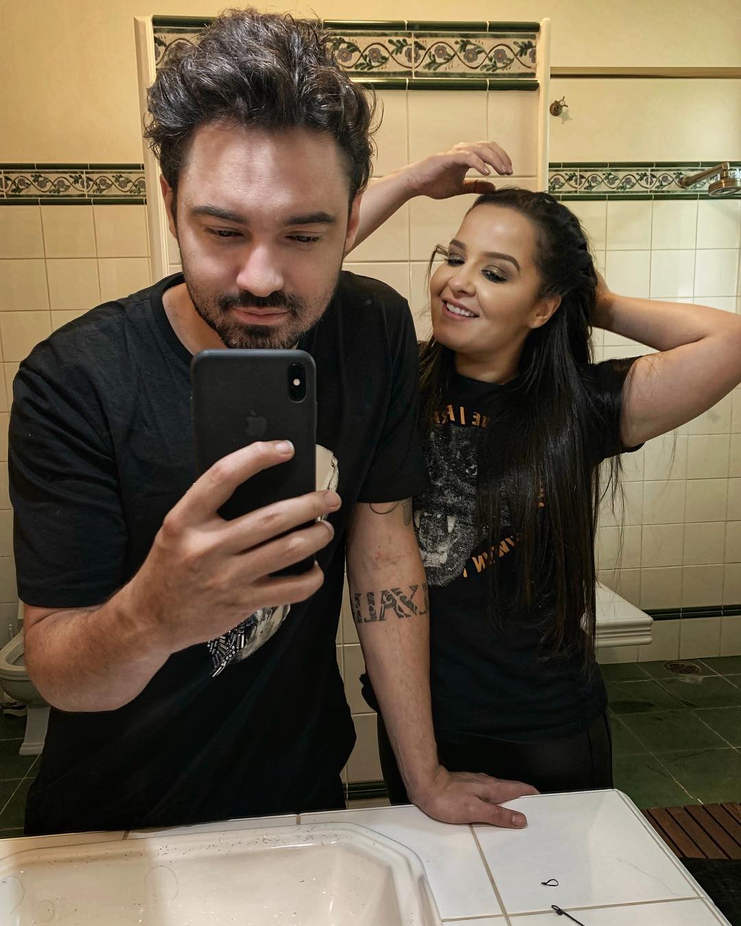 O casal Fernando e Maiara (Foto: Reprodução/ Instagram @fernando )