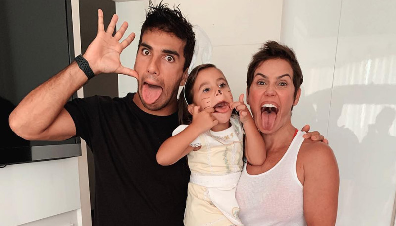 Hugo Moura, Maria Flor e Deborah Secco (Foto: Reprodução / Instagram)
