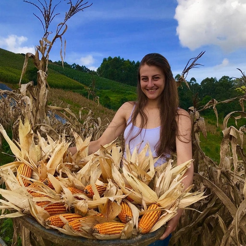 A lavradora Jamila Dias Brambilla, também não esconde a sua paixão pela vida no campo (Foto: Acervo Pessoal)