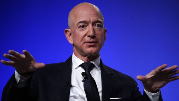 Jeff Bezos, dono da Amazon e o homem mais rico do mundo, fez uma oferta de R$ 10 bilhões para ir à Lua (Foto: )