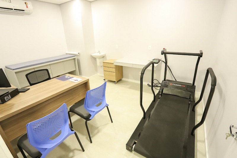 Equipamento moderno na clínica. (Foto: Criar Comunicação)