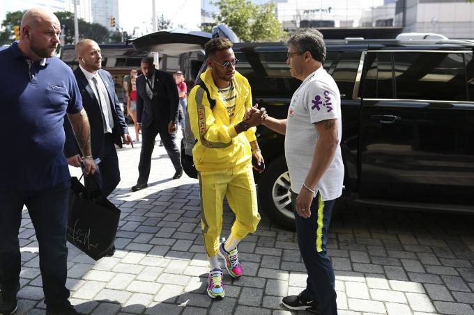 Chegada de Neymar na Granja Comary (Foto: Lucas Figueiredo/CBF/Flickr)