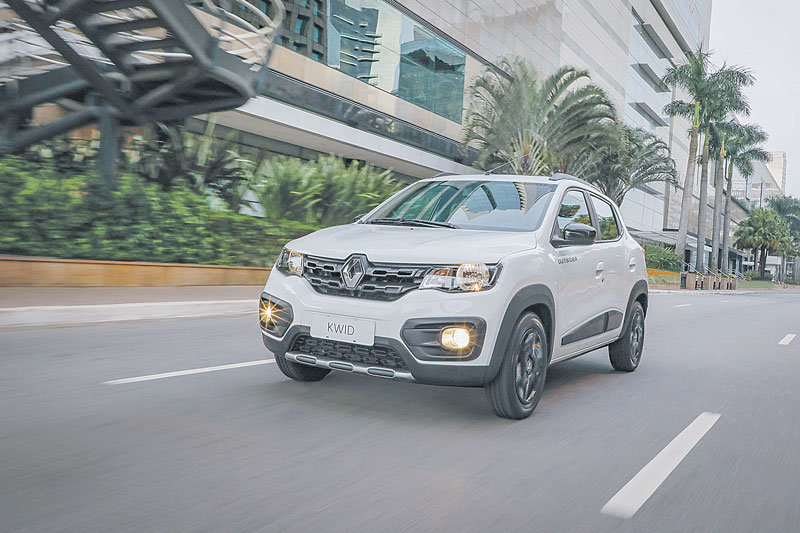 Outsider traz detalhes em preto na parte externa, valorizando o visual (Foto: Divulgação/Renault)
