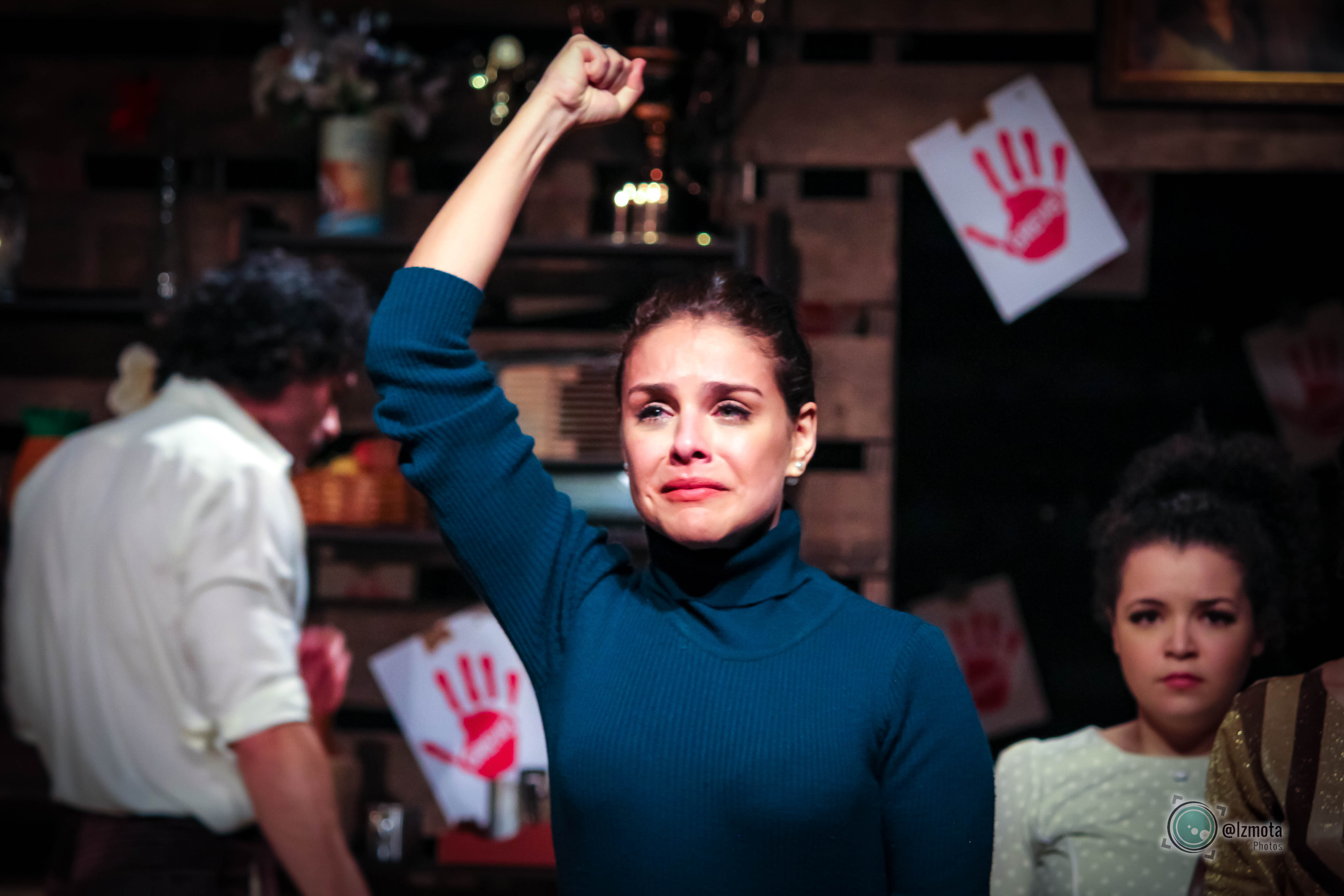 Nesta quinta-feira (18), às 20h, vai rolar um bate-papo virtual com a atriz Paloma Bernardi. (Foto: LZ Mota)