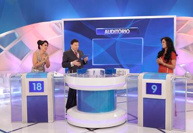 Milene, Silvio e Stefhany. (Foto: Lourival Ribeiro/SBT)