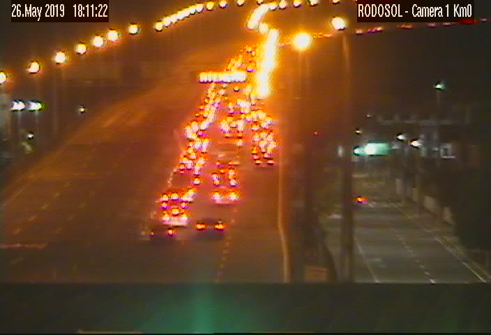Pista no sentido Vila Velha ficou congestionada diante do fluxo de veículos (Foto: Divulgação / Rodosol)
