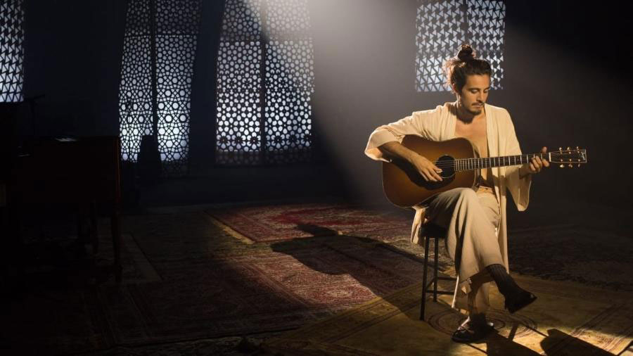Tiago Iorc gravou o Acústico MTV na noite desta quinta (Foto: Divulgação/MTV/Marcos Hermes)