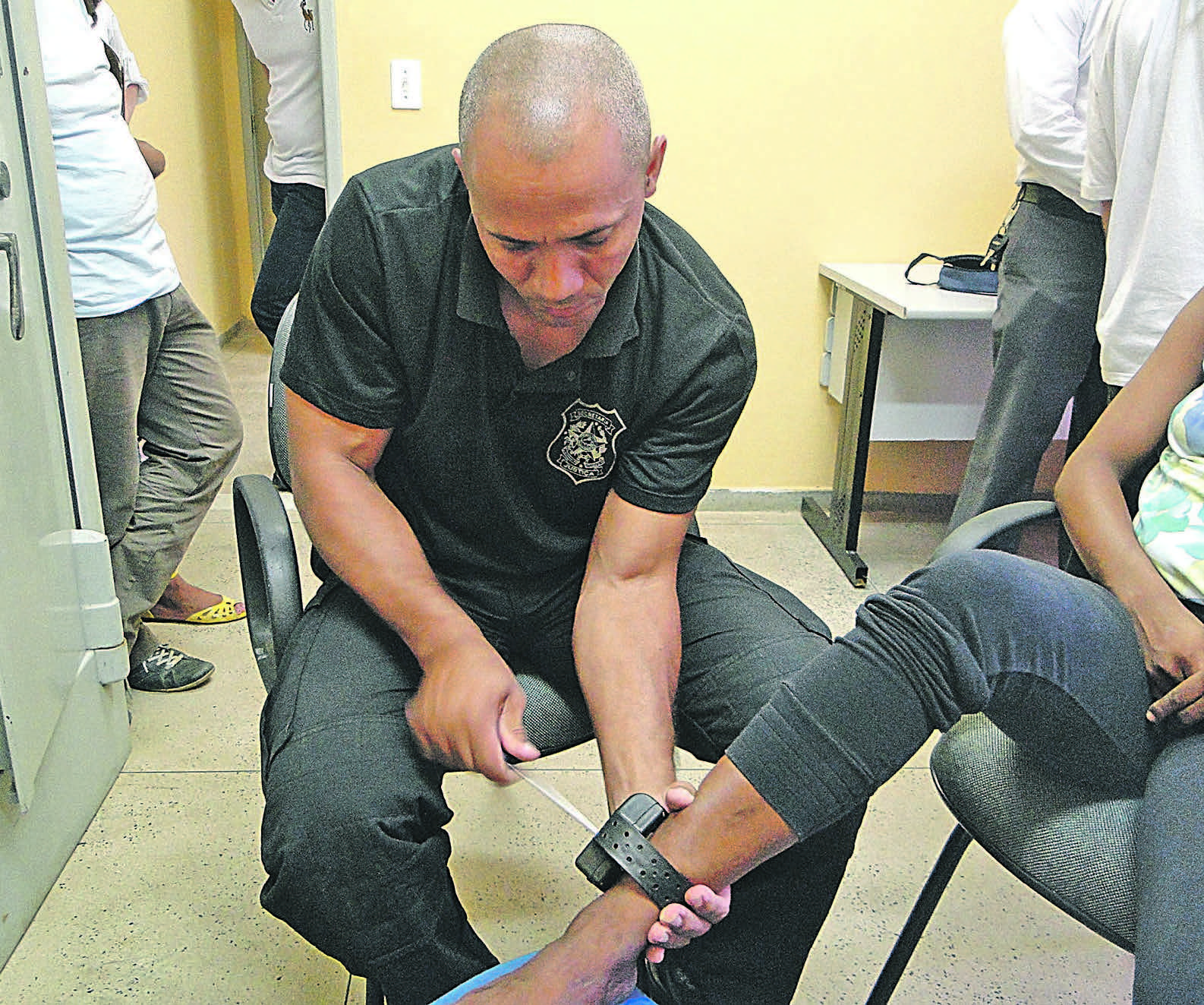 Tornozeleira eletrônica: cada equipamento custará R$ 157 ao Estado e não será cobrado dos detentos. (Foto: Sejus)