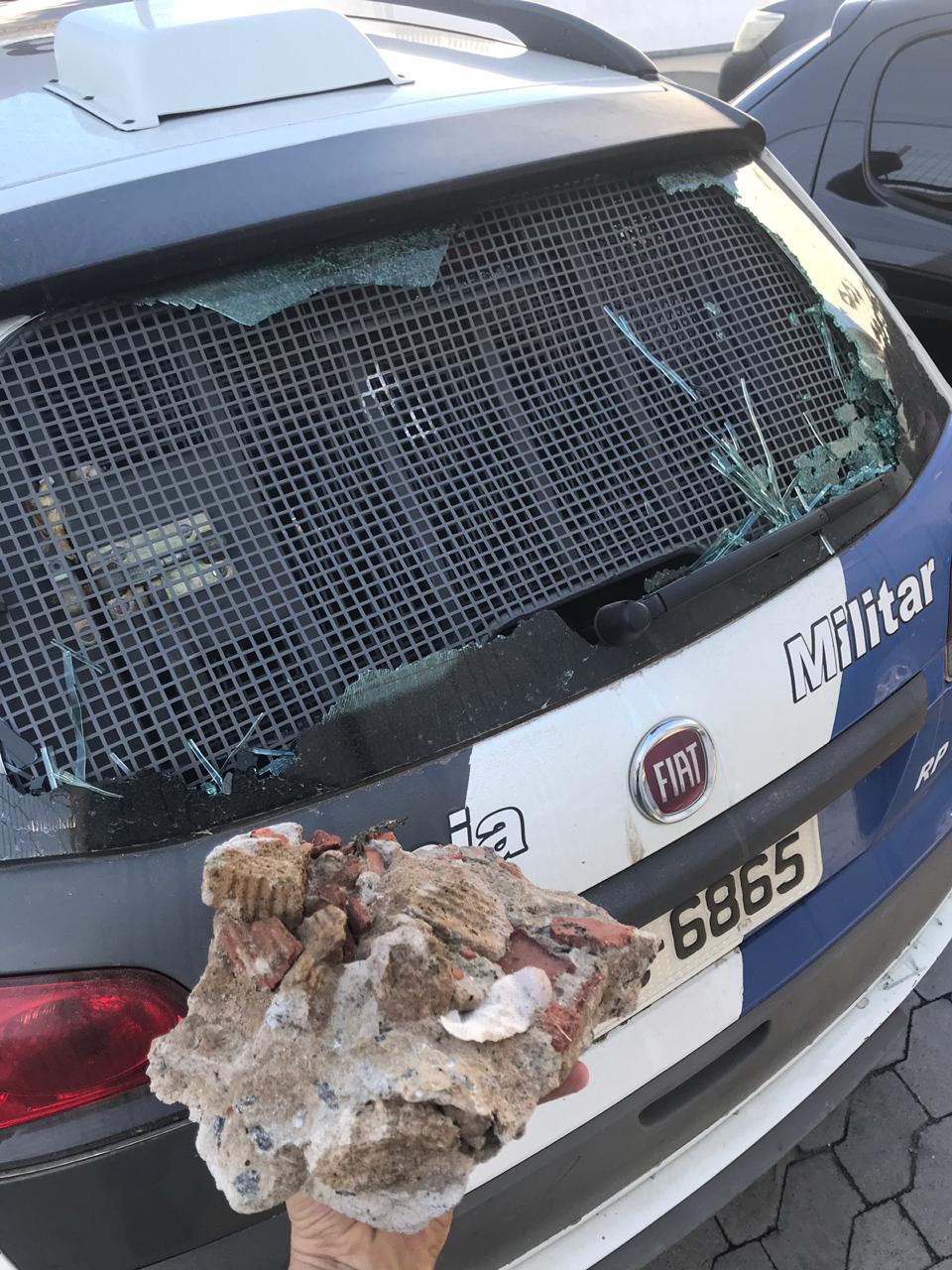 Viatura da Polícia Militar foi depredada em Vila Velha (Foto: Divulgação/Polícia Militar)