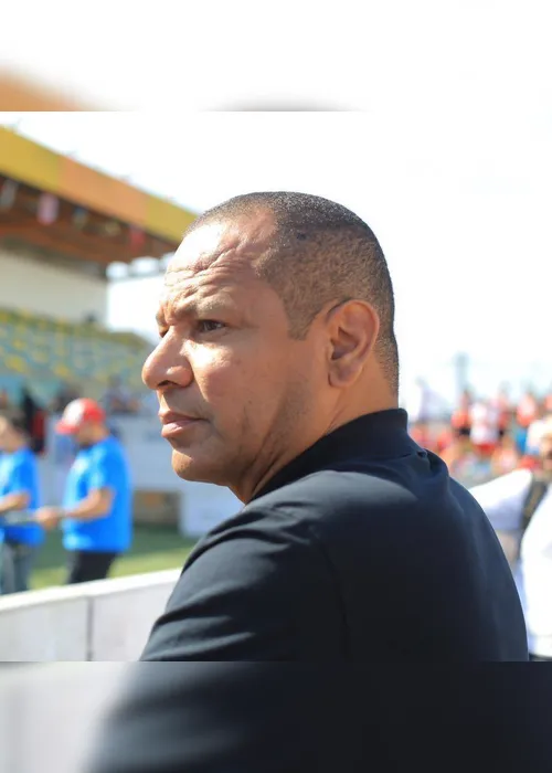 Imagem ilustrativa da imagem Neymar pai trava briga de R$ 3,5 milhões por aquisição de helicóptero