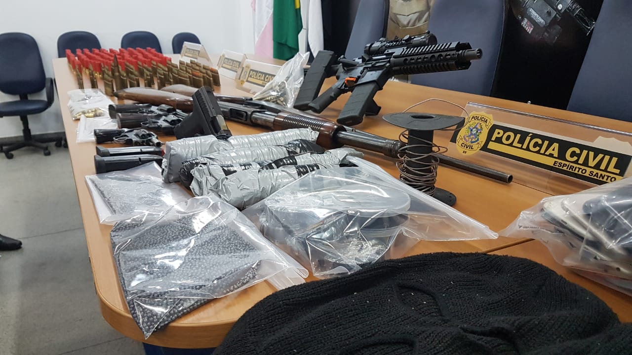 Material apreendido pela polícia (Foto:Divulgação/PCES )