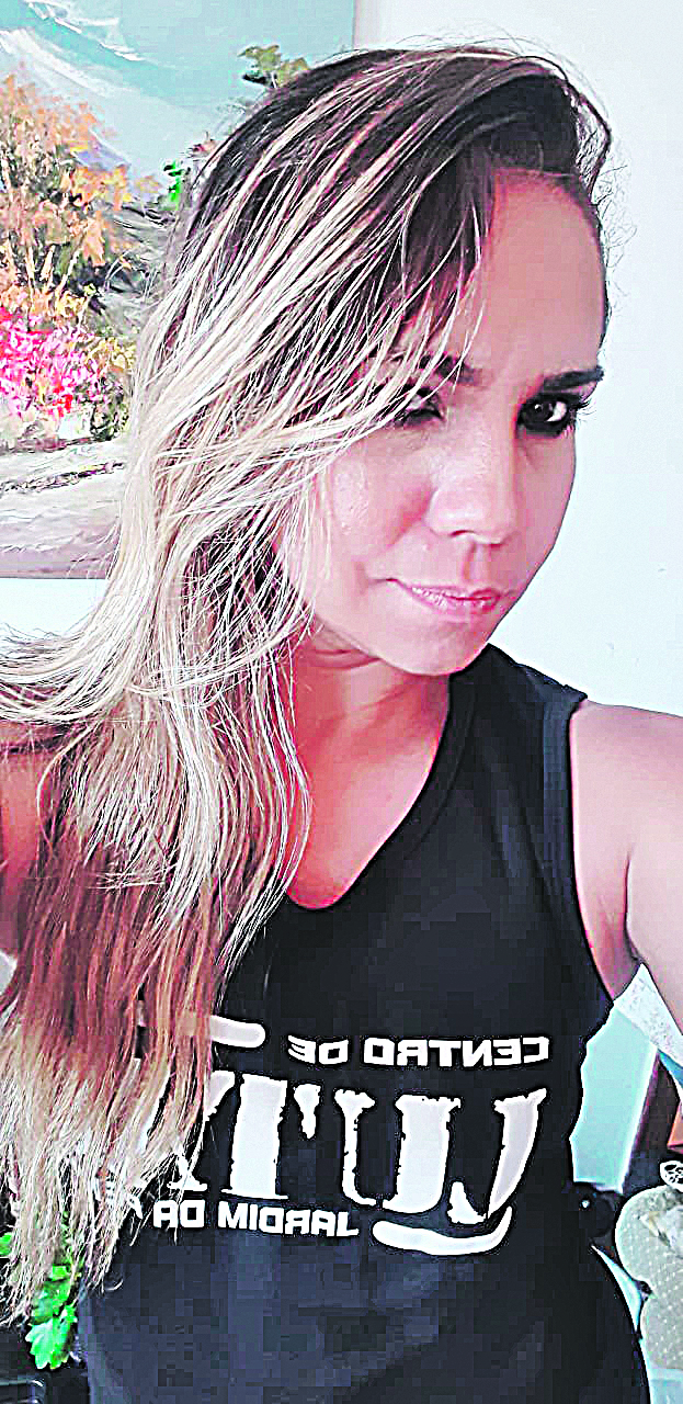 Lidiane barros venceu a depressão com a prática do krav maga e do kickboxing. (Foto: Centro de Lutas)