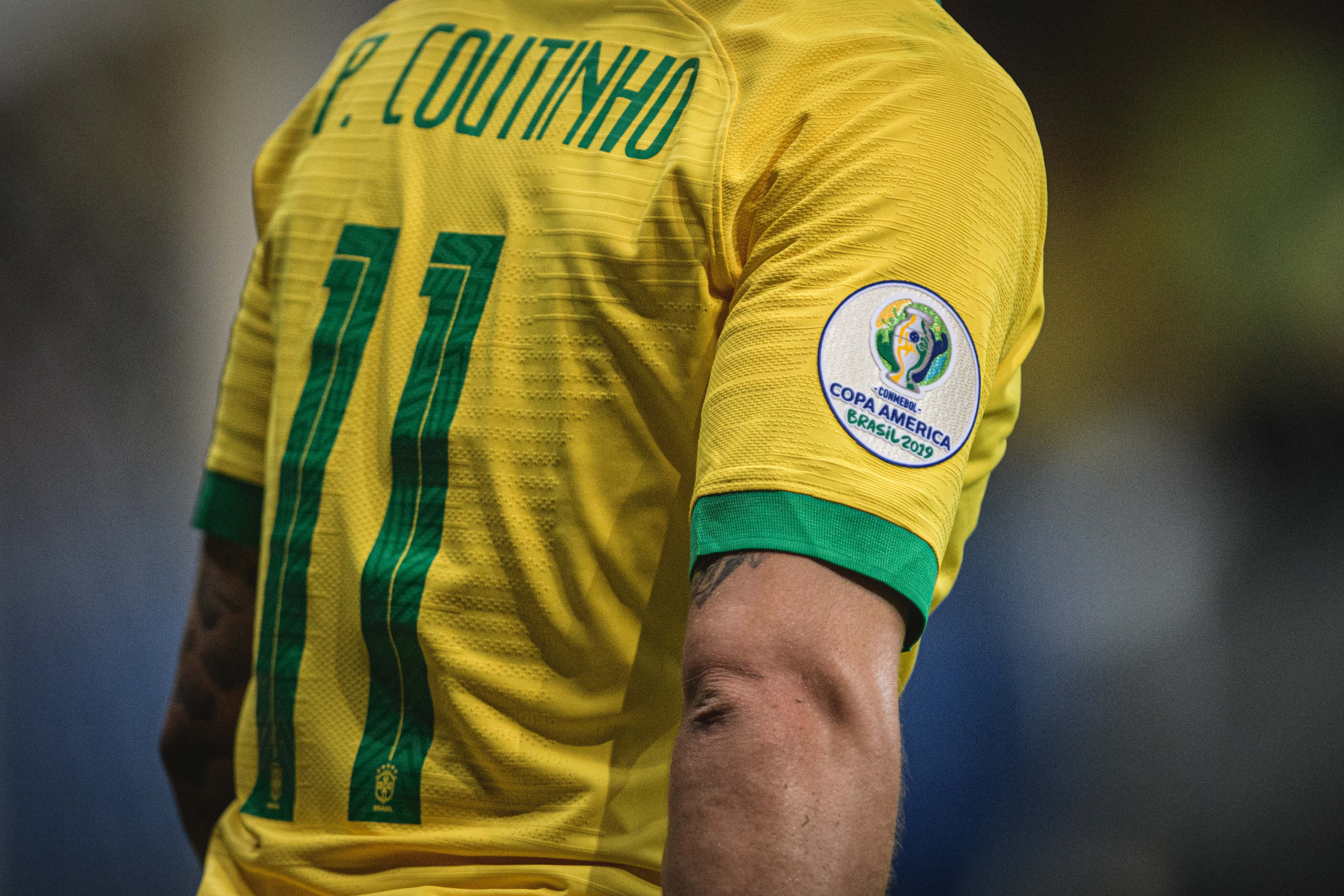 Philippe Coutinho sumiu contra a Venezuela (Foto: Pedro Martins/Mowa Press)