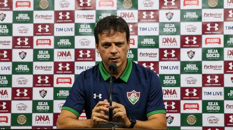 Fernando Diniz gostou da atuação do capixaba Miguel Silveira (Foto: Lucas Merçon/Fluminense)