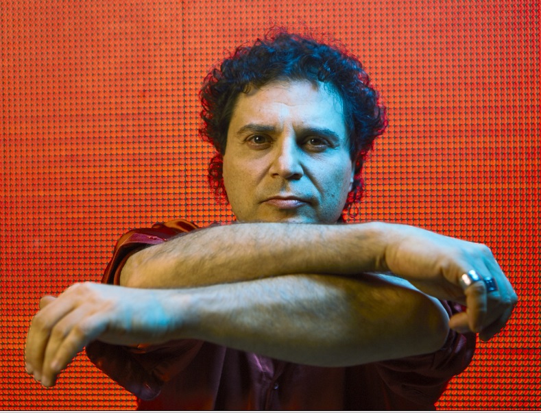 O carioca Frejat, 57 anos, apresentará o show “Tudo se Transforma” (Foto: Divulgação/Christian Gaul)