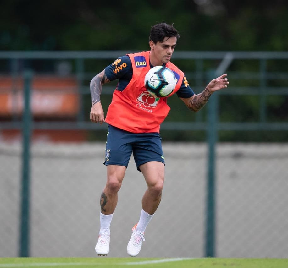Fagner em treino da Seleção Brasileira (Foto: Lucas Figueiredo/ CBF)