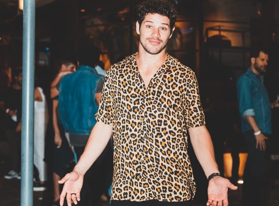 O último trabalho de José Loreto na emissora foi uma participação na série "Carcereiros", de 2019. (Foto: Reprodução/Instagram)