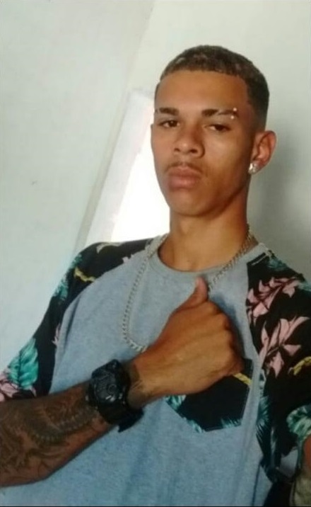 Jovem morto a tiros (Foto: Divulgação/Arquivo Pessoal)