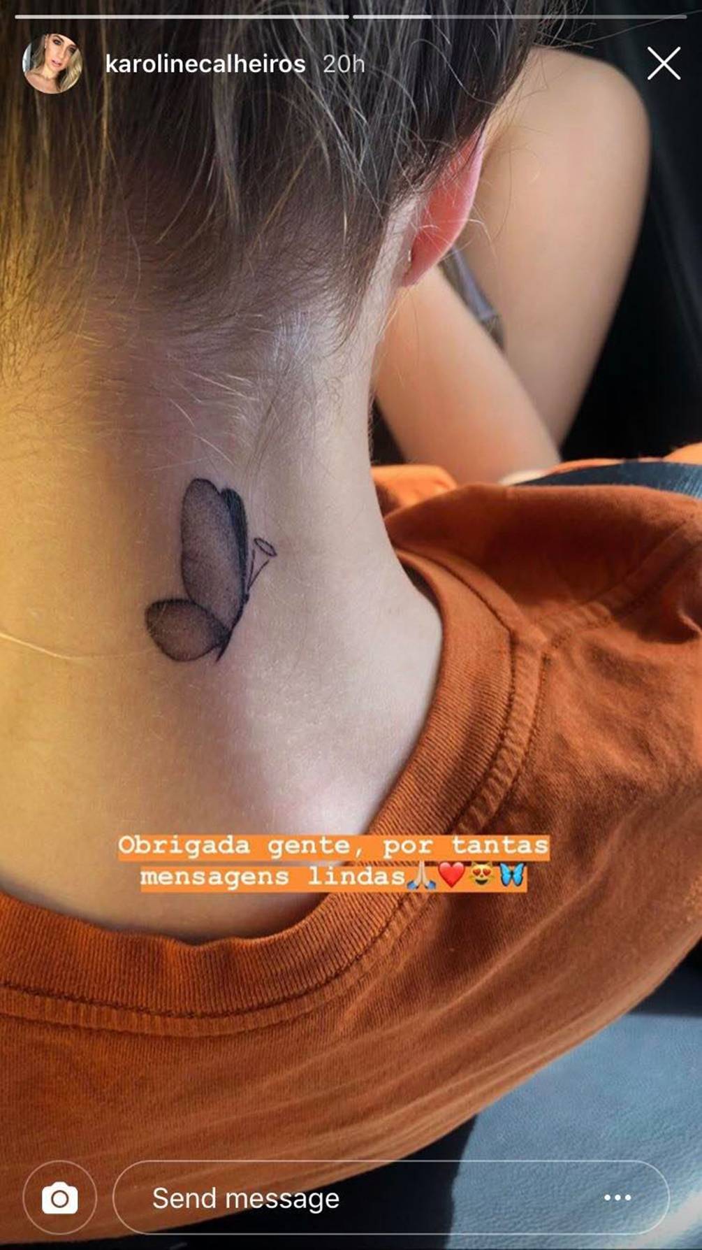 Ela decidiu fazer uma tatuagem para deixar como lembrança (Foto: Reprodução/ Instagram @karolinecalheiros)